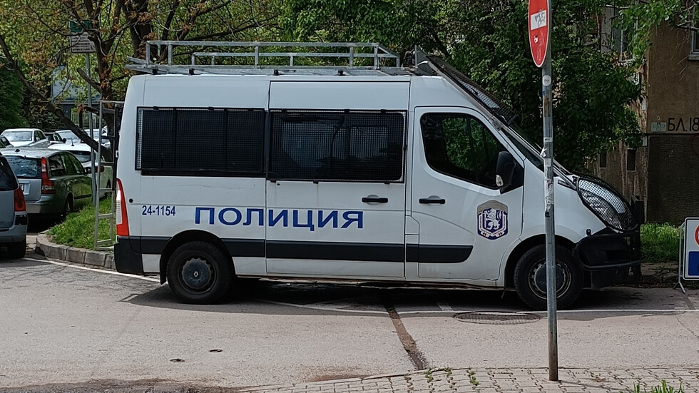 Полицаи нарушители