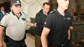 Преди да бъдат хванати 30 кг кокаин: Двама прехвърлили колата срещу 150 лв.