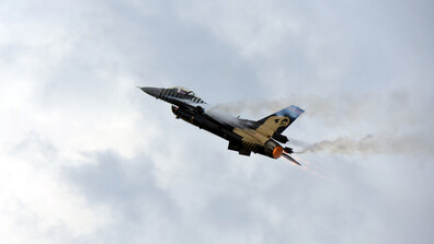 Скандалът с F-16: Бил ли е съкратен пакетът за поддръжка заради високата цена на самолета